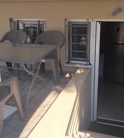 Basketball & Barbeque Apartment Agioi Theodoroi